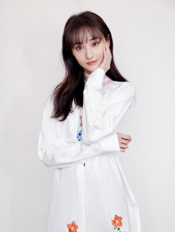 演员郑爽图片 _ 第(1)张