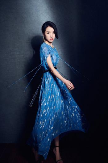 李念图片   李念率性干练写真图片第4张