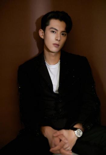 高清男星王鹤棣帅气写真图片第0张