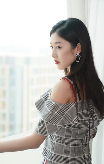 美女王双图片 _ 第(7)张