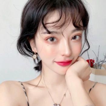 最流行微信高冷气质女生头像图片抖音女生头像图片第0张