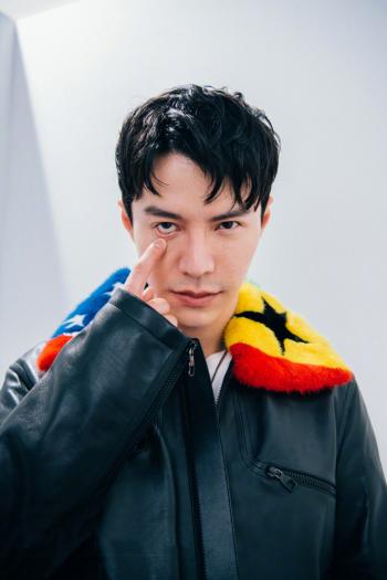 王冠逸图片 _ 第(1)张