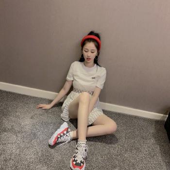 高清中国内地美女虞书欣甜美运动风写真图片第2张