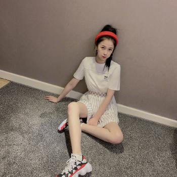 高清中国内地美女虞书欣甜美运动风写真图片第4张