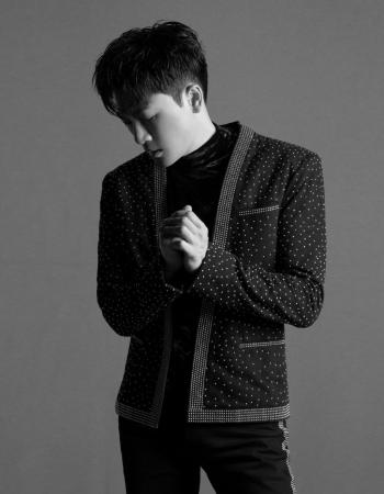 内地台北男明显苏有朋黑白新歌单曲写真图片第2张