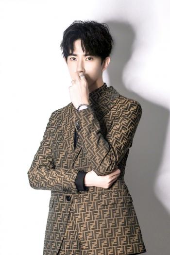 高清新疆乌鲁木齐男明星于朦胧清新少年感写真图片第0张