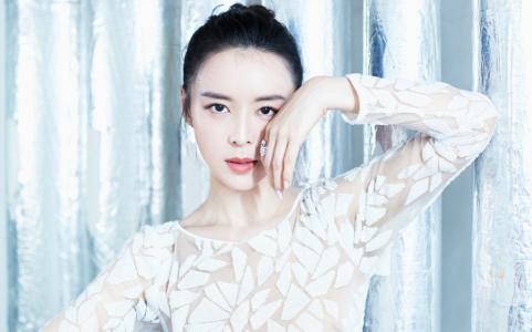 中国内地福建永安女演员张静初亚洲电影节优雅图片第2张