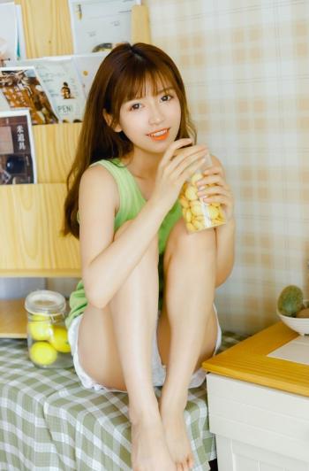 美女热裤图片 _ 第(9)张