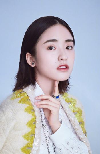 高清美女沈月连衣裙清新甜美写真图片第5张