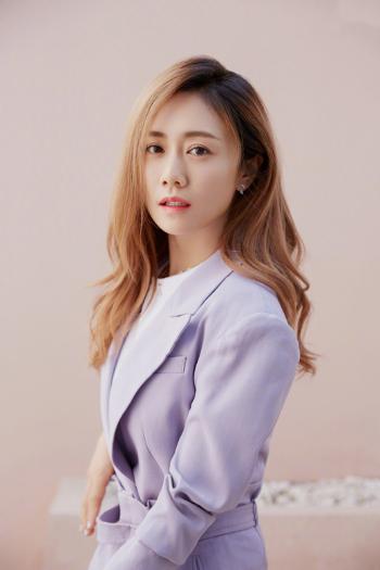 胡冰卿图片 _ 第(1)张
