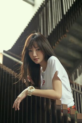中国内地湖南广水女演员郑雅文复古中国风写真图片第2张