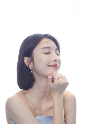 中国大陆广西省桂林模特女演员张俪写真图片第2张