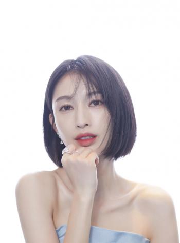 中国大陆广西省桂林模特女演员张俪写真图片第3张