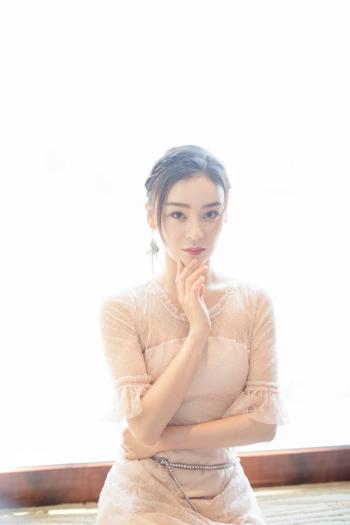 高清中国内地影视湖北省襄阳女演员袁姗姗最新电脑桌面壁纸第一辑第1张