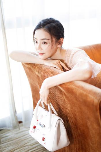 高清中国内地影视湖北省襄阳女演员袁姗姗最新电脑桌面壁纸第一辑第3张