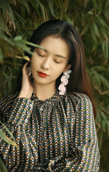 王丽坤短发清爽写真大片第2张