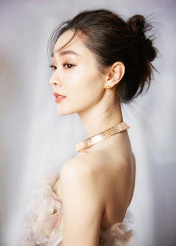 中国内地湖北省荆门女演员宋轶电视剧品质盛典优雅唯美写真图片第2张