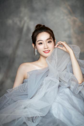 中国内地黑龙江齐齐哈尔女演员祝绪丹纱裙仙气高清桌面壁纸第2张
