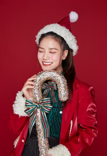黄英图片 _ 第(1)张