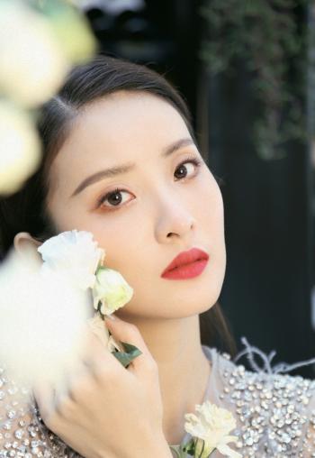 高清中国内地北京女演员赖雨濛优雅迷人写真图片第1张