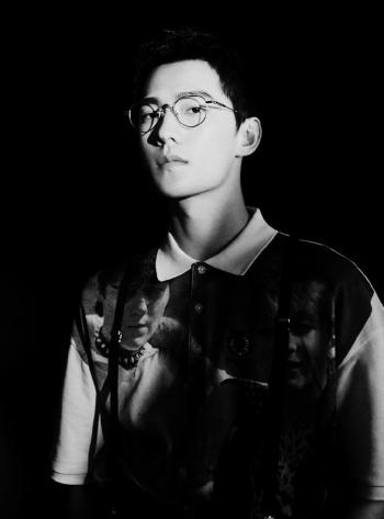 中国内地安徽合肥影视男演员杨洋成熟魅力写真图片第1张