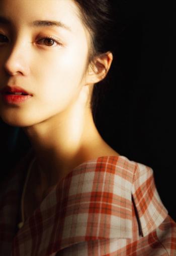 女星万鹏图片 _ 第(4)张