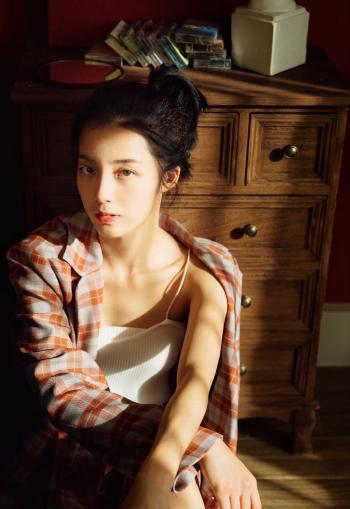 女星万鹏图片 _ 第(8)张