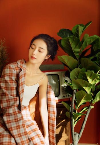 女星万鹏图片 _ 第(9)张
