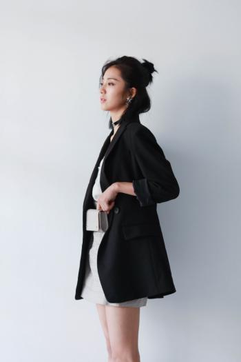 女星万鹏第3张