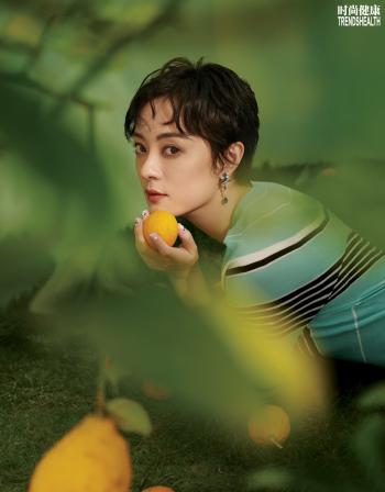 孙俪《VOGUE》杂志封面时尚大片写真第4张
