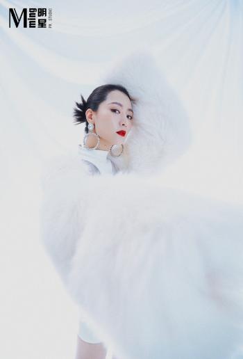高清内地陕西西安女演员白冰时尚摩登魅力写真图片第0张