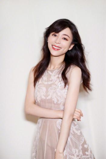 中国内地福建永安女演员张静初亚洲电影节优雅图片第3张
