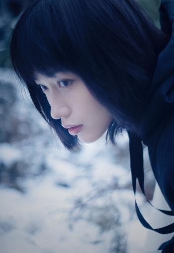 校花美女学生妹冬季雪景养眼迷人写真图片第0张