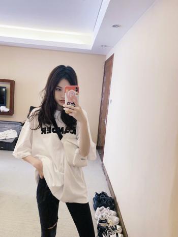高清北京女孩黄一琳性感时髦写真图片第3张