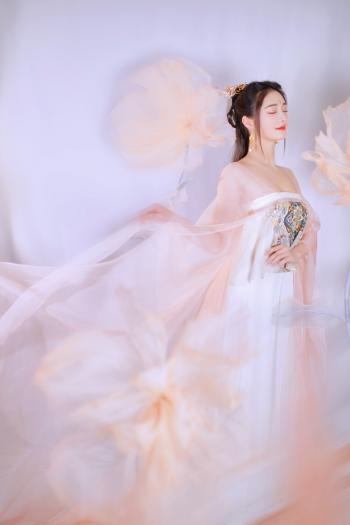 美女周洁图片 _ 第(4)张