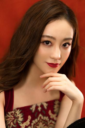 中国内地黑龙江齐齐哈尔女演员祝绪丹性感写真桌面壁纸第3张