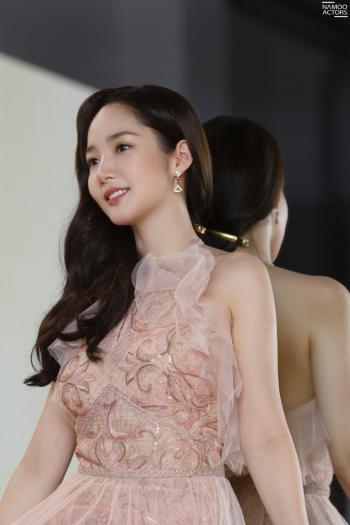 高清首尔特别美女朴敏英时尚魅力性感写真图片第4张