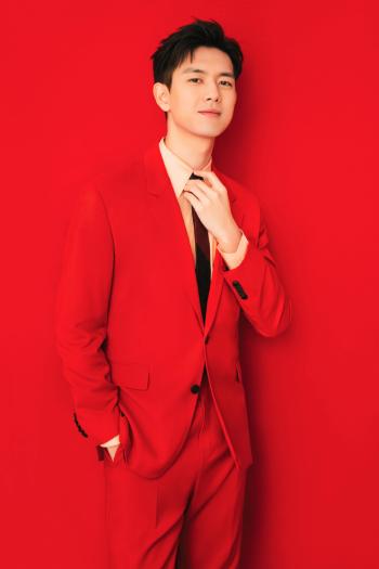 中国内地湖北荆州男演员李现最新酷痞范时尚杂志封面大片第2张