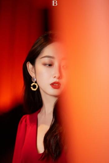 高清中国内地安徽芜湖女演员蒋梦婕摩登性感旅拍照图片第0张