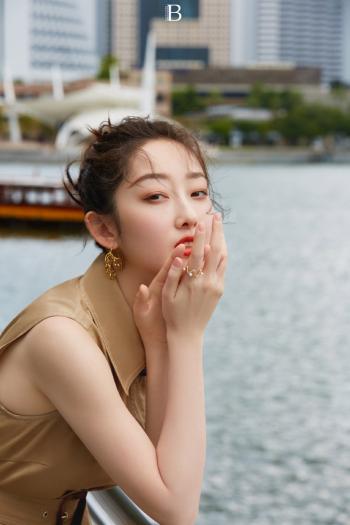 高清中国内地安徽芜湖女演员蒋梦婕摩登性感旅拍照图片第2张