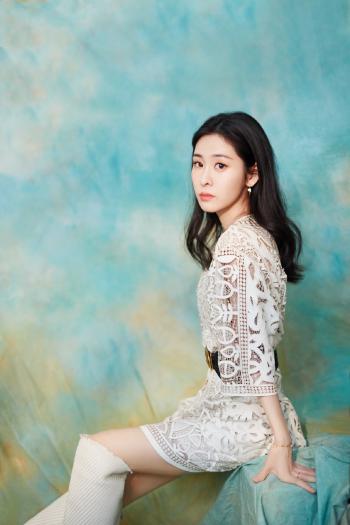 中国大陆天津女歌手张碧晨湖南卫视跨年晚会图片第2张