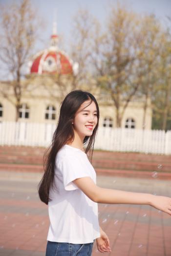 张琳艺图片 _ 第(4)张