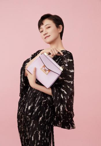 高清安徽省马鞍山女明星焦俊艳美艳红唇性感迷人写真图片第3张