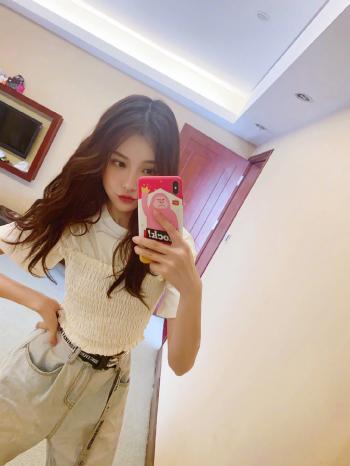高清北京女孩黄一琳性感时髦写真图片第2张