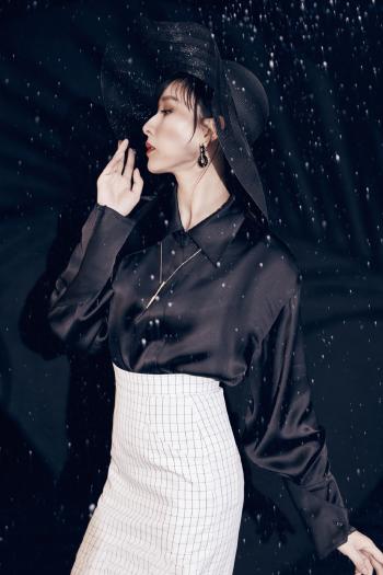 胡静第0张