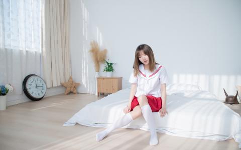 端庄优雅漂亮美女IMiss菲儿大胆生活写真照第3张