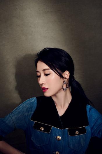 李念图片   李念率性干练写真图片第3张