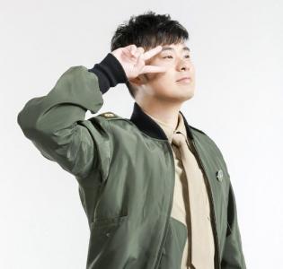 中国大陆男演员陈赫搞怪俏皮写真图片第3张