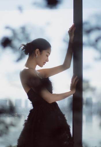 杨采钰第1张
