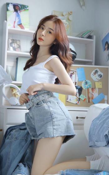 高清gogo美女模特大胆真空诱惑性感写真第3张